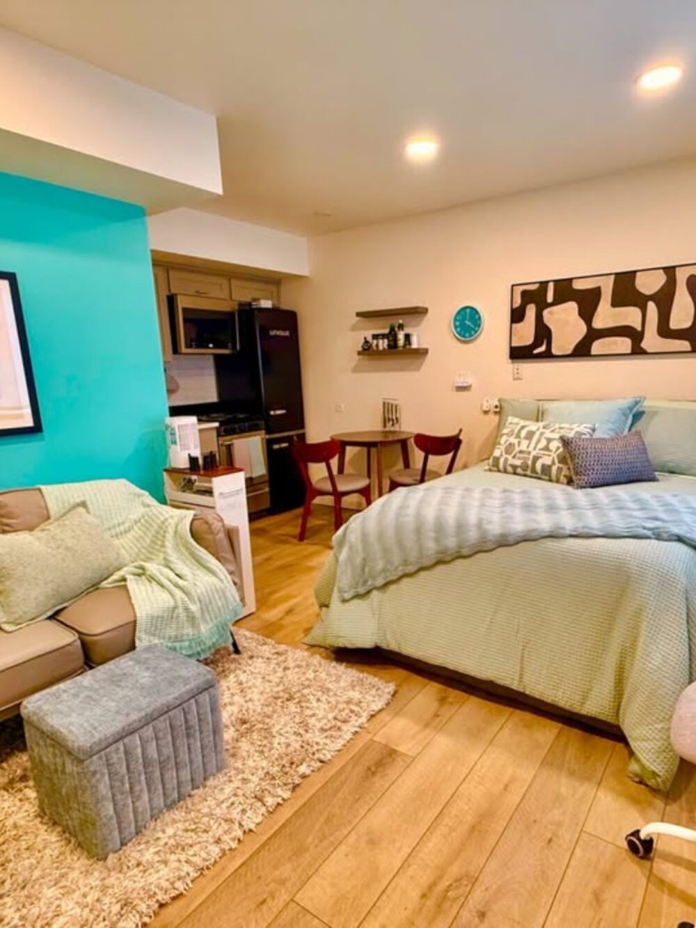 $1350 | 97202 [Lease\Rent] Studio 1 Bath Apartment - Picture 13 of 15